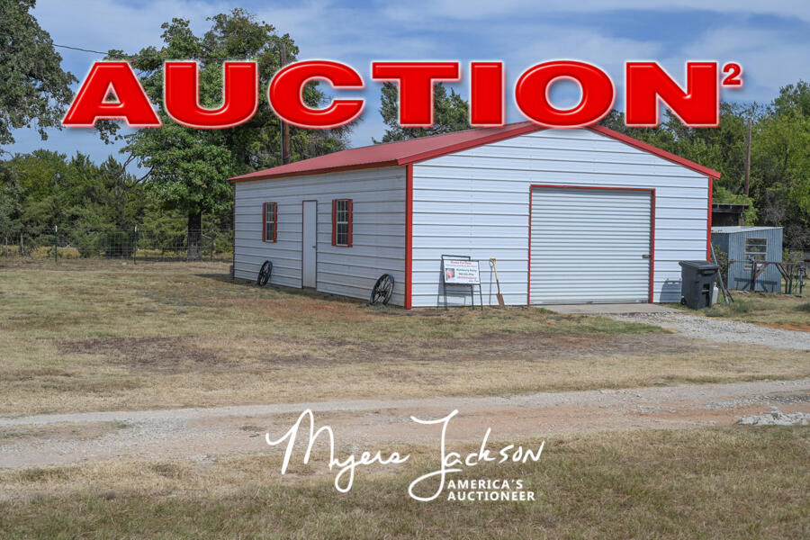 North Texas Acreage with Home and Barn. Myers Jackson Real Estate Auctioneer 