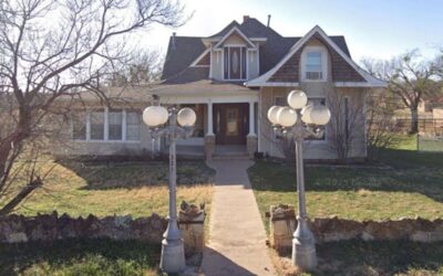 301 N Pettit Ave., Throckmorton TX 76483