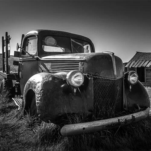 Commercial truck